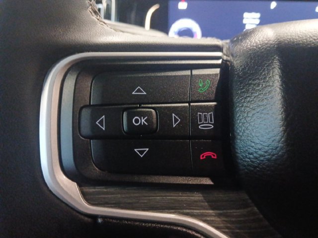 Used 2022 Jeep Wagoneer Series III w/ Premium Group I AWD/4WD image 7