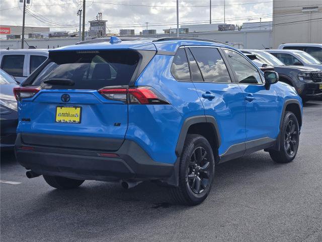 Used 2021 Toyota RAV4 LE FWD image 8