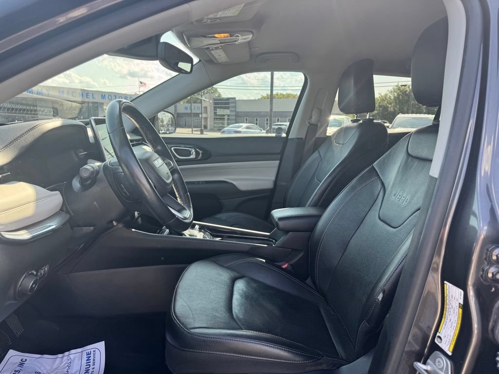 Used 2022 Jeep Compass Limited w/ Elite Group AWD/4WD image 5