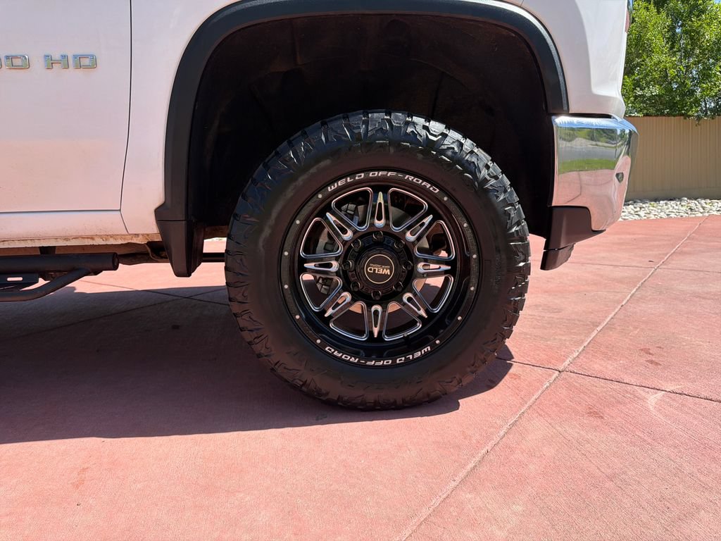 Used 2020 Chevrolet Silverado 3500 LT AWD/4WD image 35