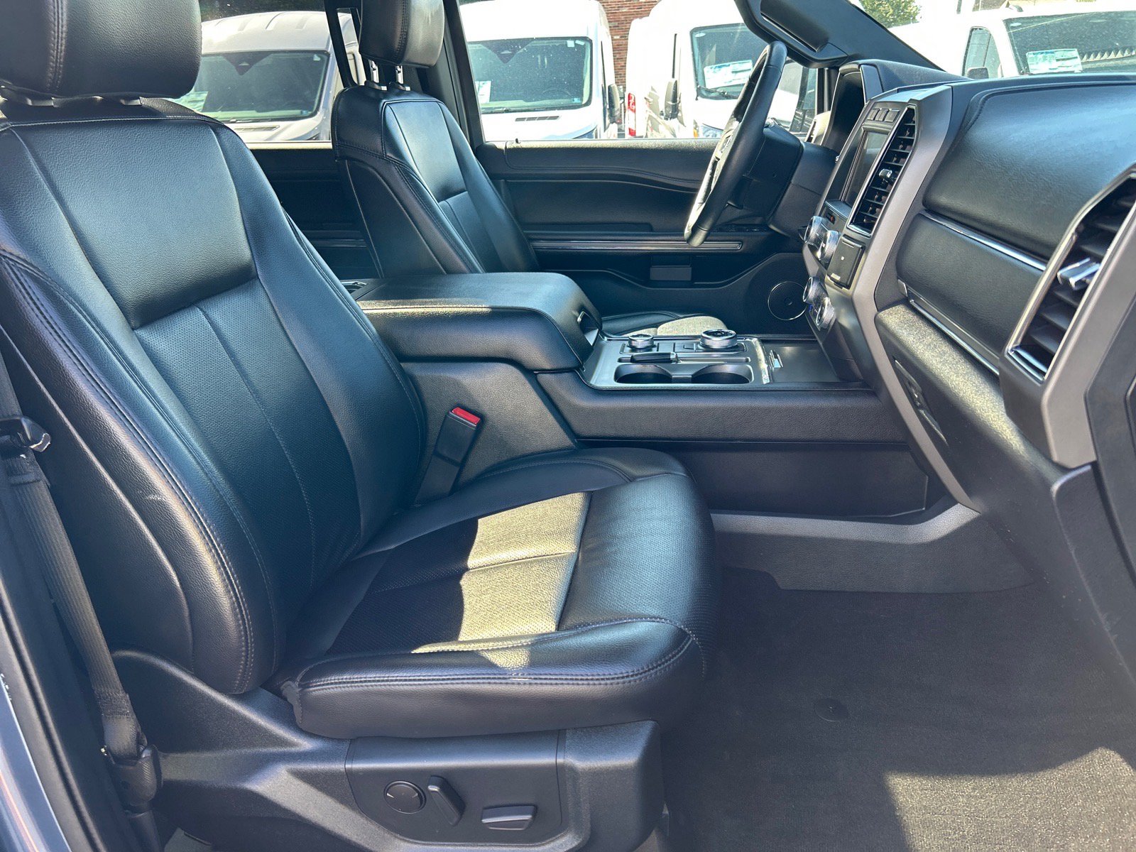 Certified 2020 Ford Expedition XLT w/ Equipment Group 202A AWD/4WD image 22
