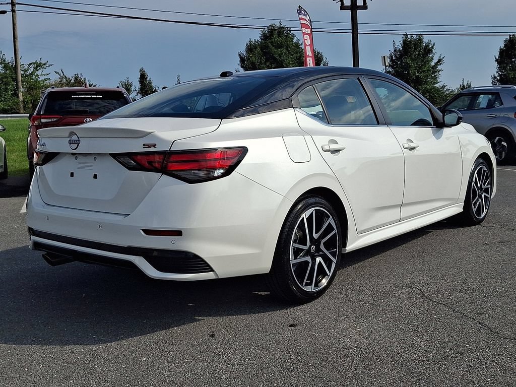Used 2025 Nissan Sentra SR FWD image 6