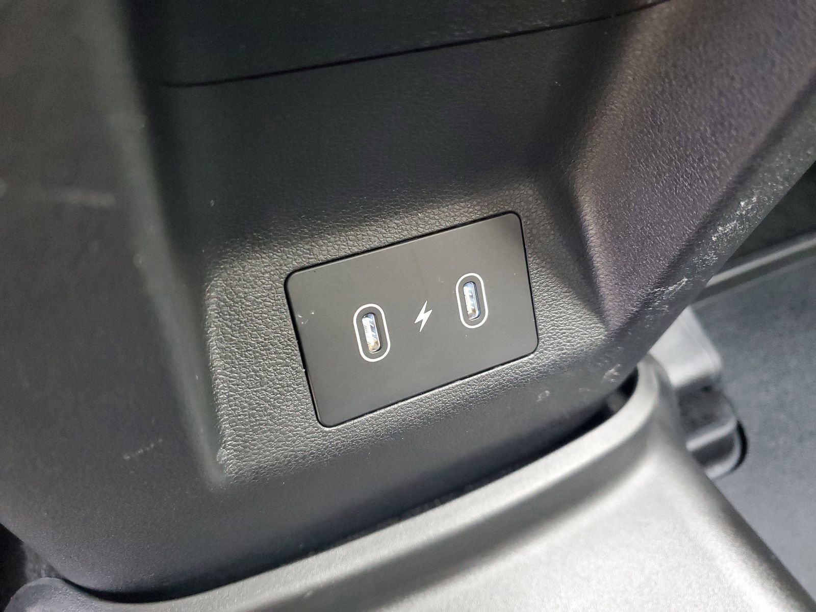 Used 2025 Hyundai Tucson SE image 11