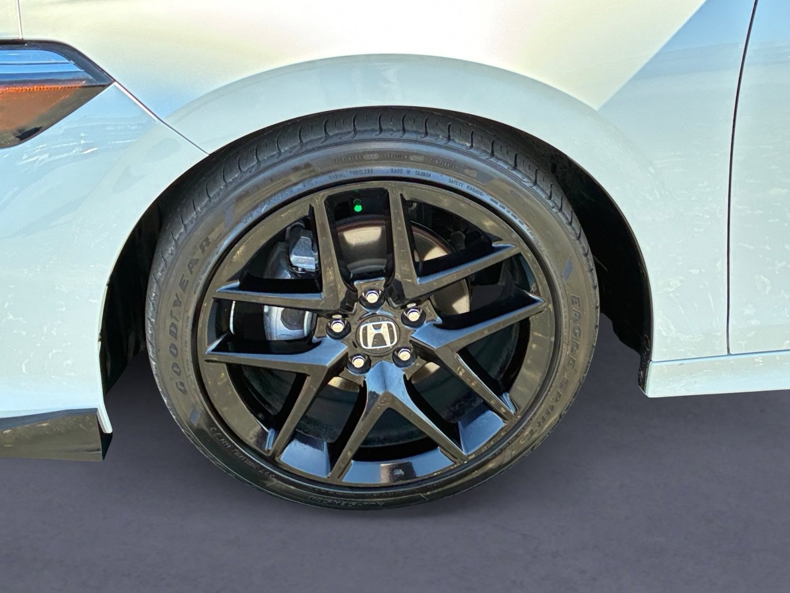 Used 2025 Honda Civic Sport image 8