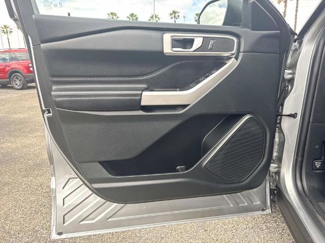 Certified 2023 Ford Explorer XLT RWD image 20