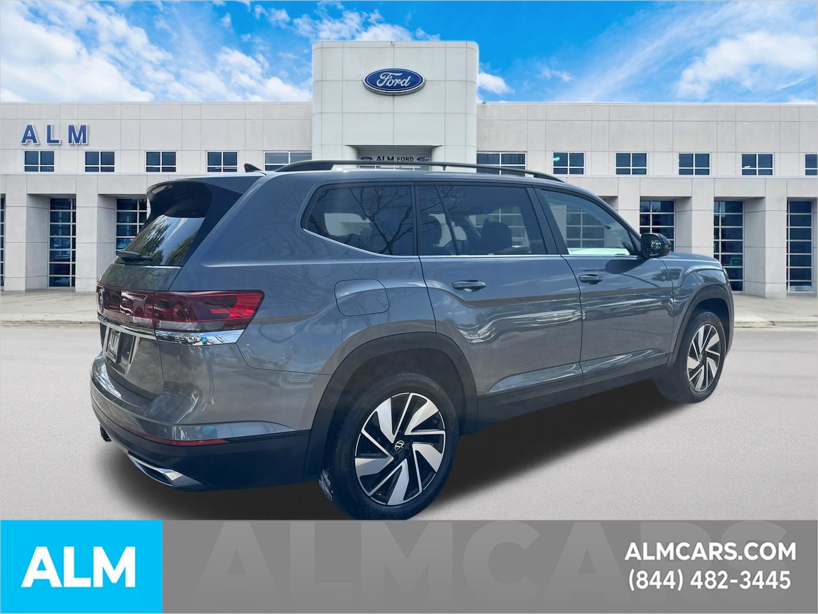 Used 2025 Volkswagen Atlas SE FWD image 5