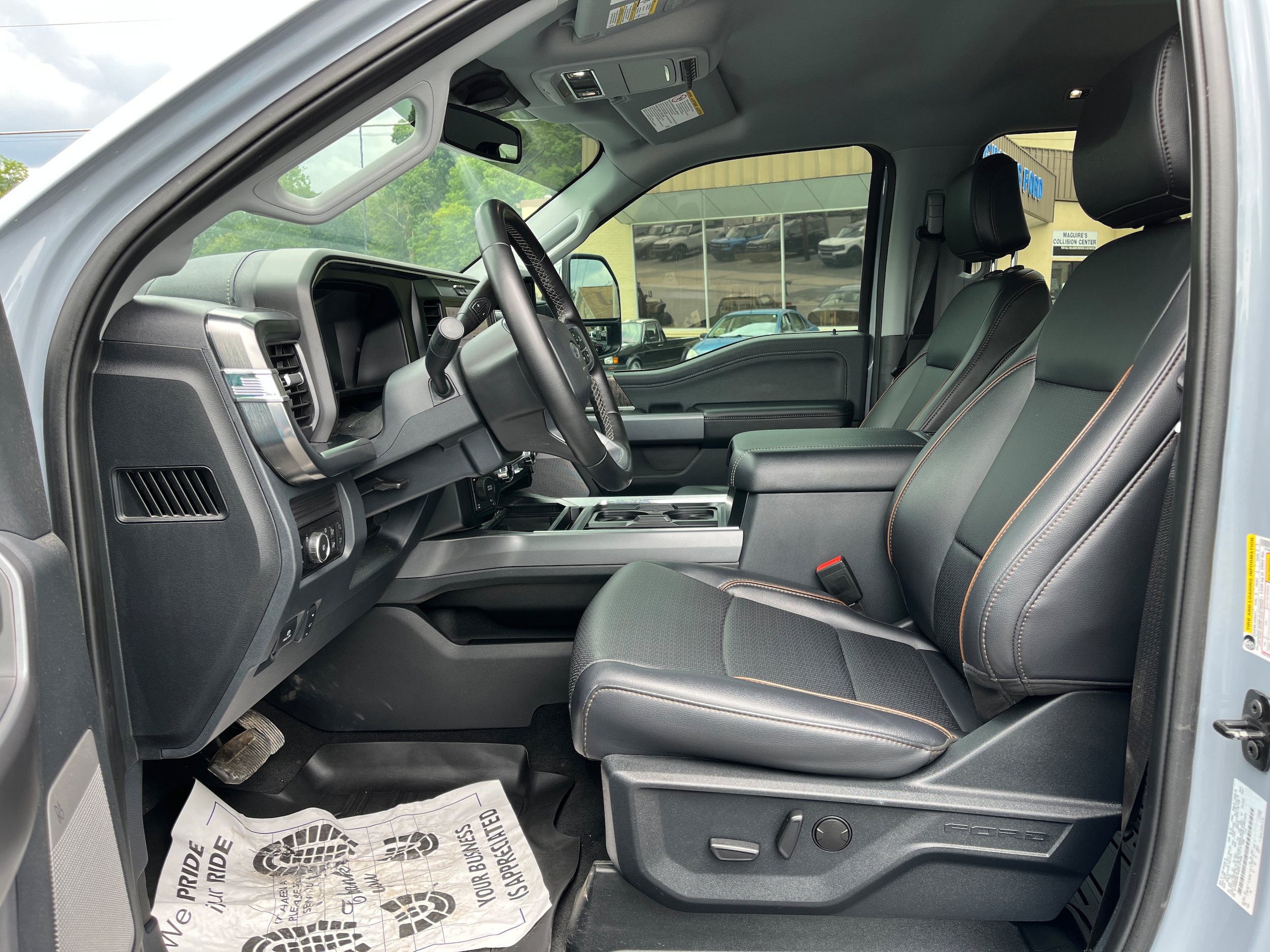 Certified 2025 Ford F250 Lariat w/ Chrome Package AWD/4WD image 17