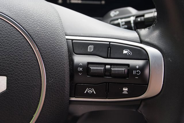 Used 2025 Kia K5 GT-Line w/ GT-Line Premium Package FWD image 24