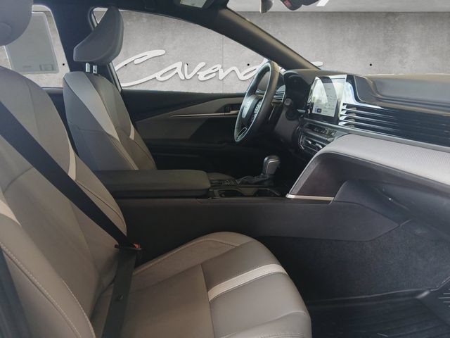 Used 2025 Toyota Camry SE FWD image 25
