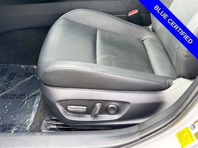 Used 2024 Toyota Prius XLE AWD/4WD image 16