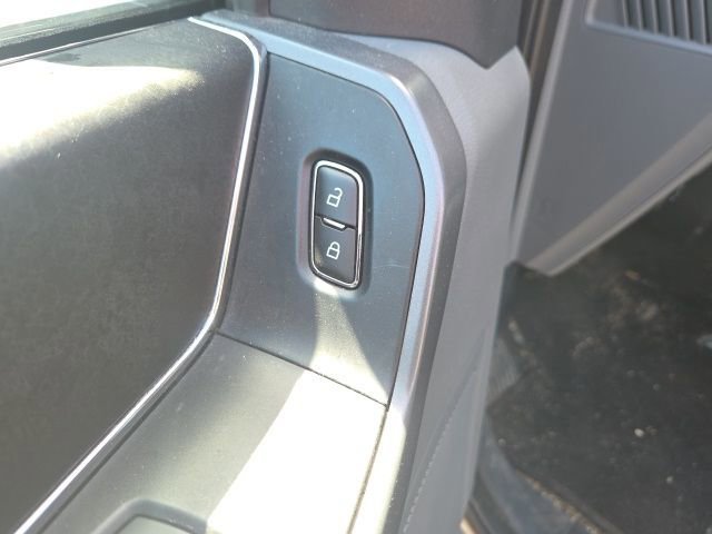 Certified 2025 Ford F150 XLT w/ Equipment Group 301A Standard image 19