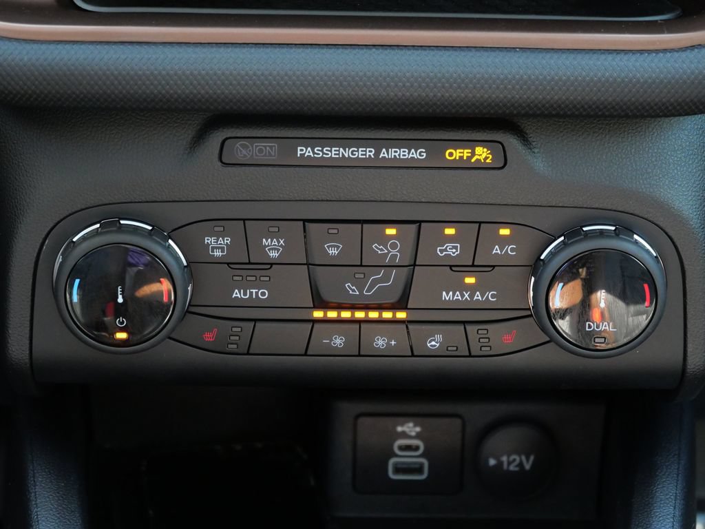 Certified 2024 Ford Bronco Sport Outer Banks w/ Tech Package AWD/4WD image 18