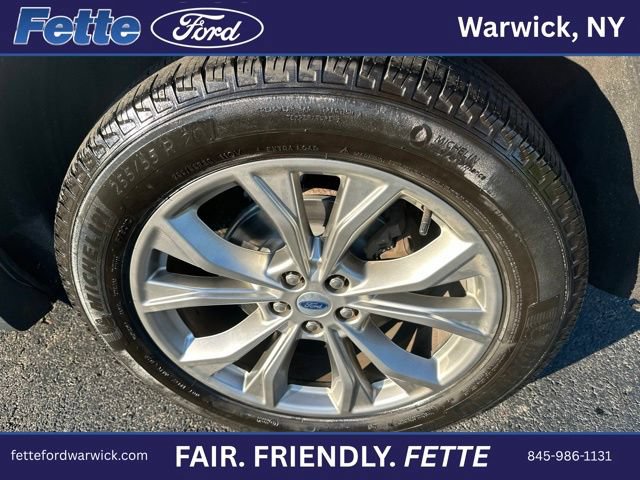 Certified 2023 Ford Explorer XLT w/ Equipment Group 202A AWD/4WD image 11