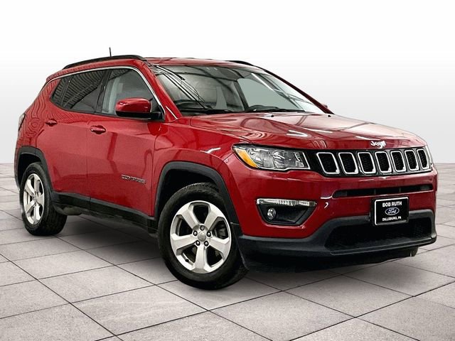 Used 2019 Jeep Compass Latitude w/ Popular Equipment Group FWD image 2