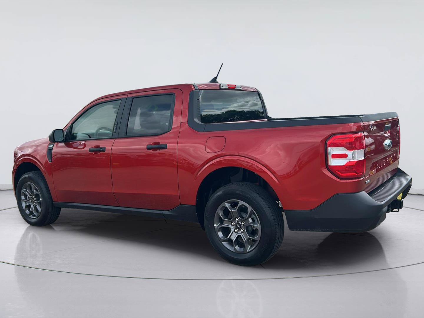 Certified 2023 Ford Maverick XLT FWD image 6