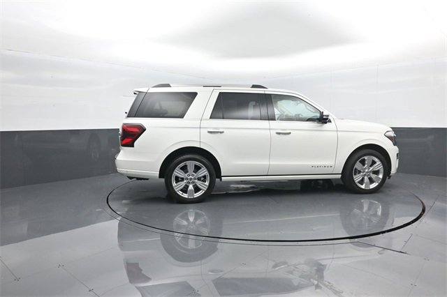 Certified 2024 Ford Expedition Platinum image 8