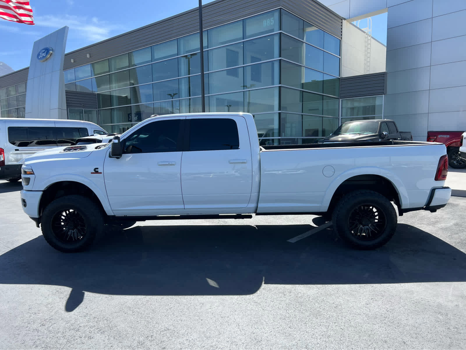 Used 2025 RAM 3500 Limited image 3