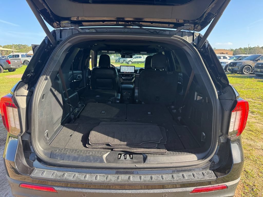 Certified 2025 Ford Explorer ST AWD/4WD image 37