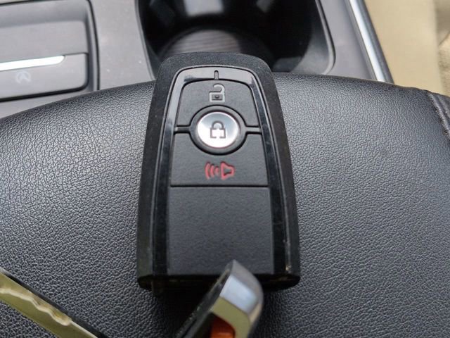 Certified 2024 Ford Edge SE image 28