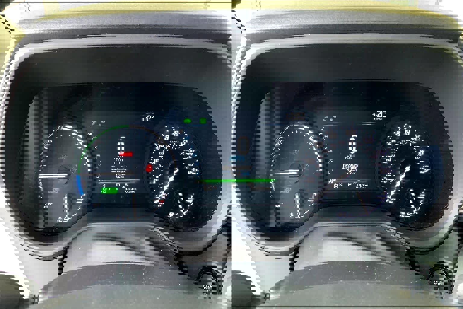 Used 2025 Toyota Sienna XLE image 25