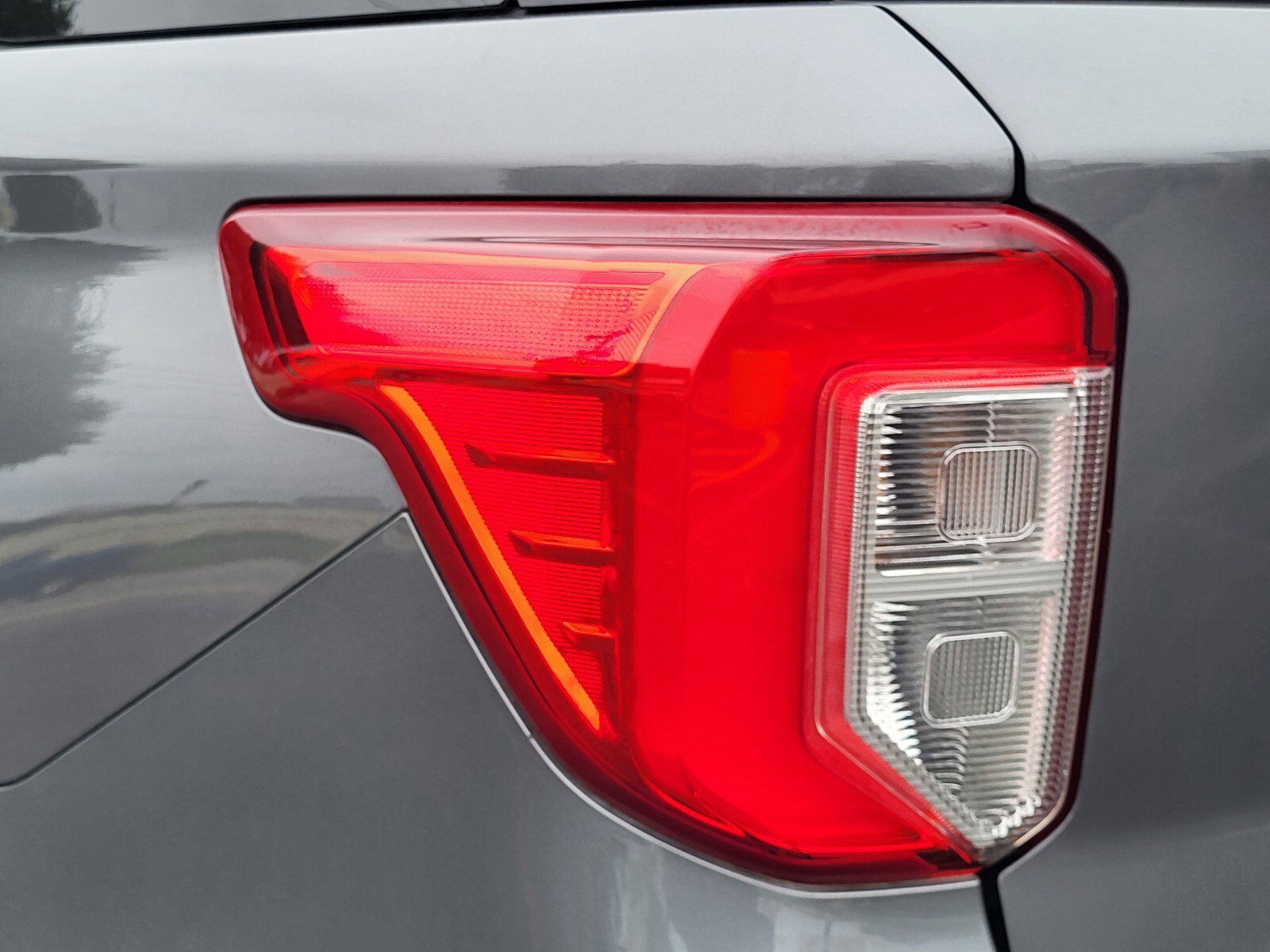 Certified 2023 Ford Explorer XLT w/ Equipment Group 202A RWD image 10