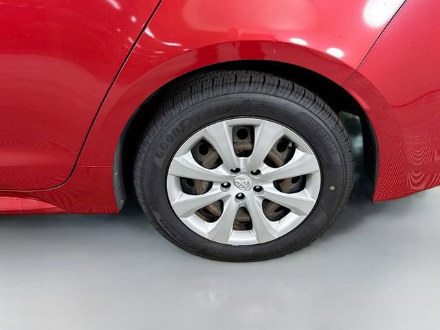 Used 2020 Toyota Corolla LE image 33