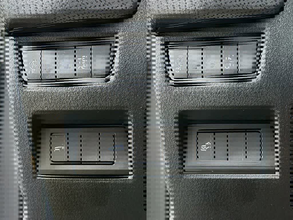 Used 2024 MAZDA CX-50 AWD 2.5 S w/ Cargo Package image 27