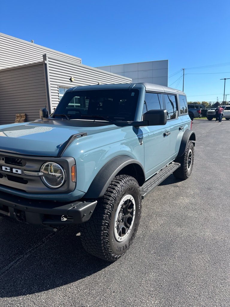 Certified 2023 Ford Bronco Big Bend w/ Sasquatch Package AWD/4WD image 3