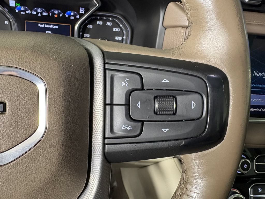 Used 2021 GMC Yukon Denali w/ Denali Premium Package AWD/4WD image 22