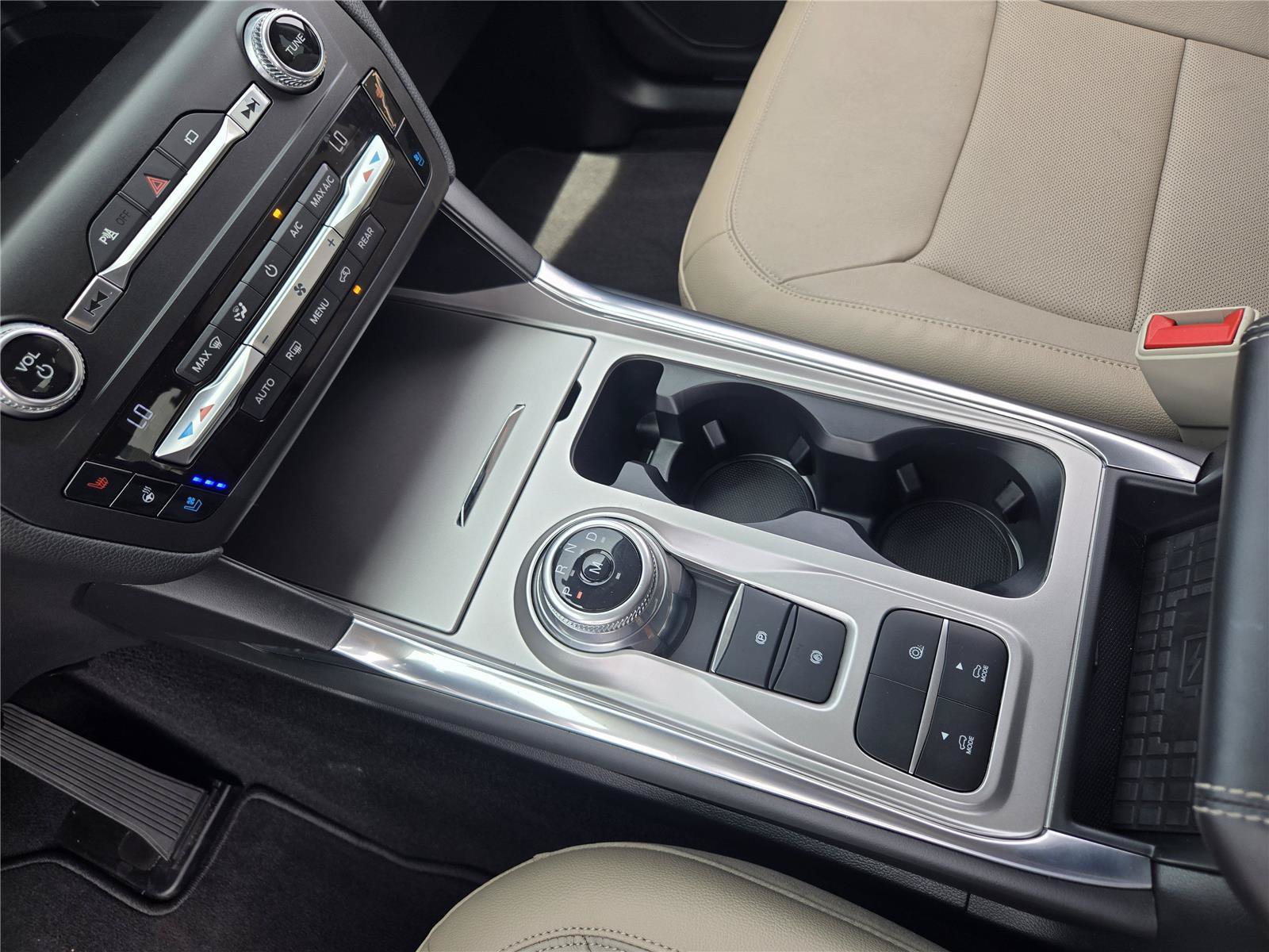 Certified 2020 Ford Explorer Limited w/ Hybrid Equipment Group 310A RWD image 18
