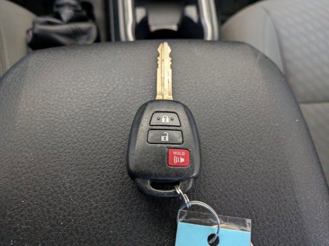 Used 2020 Toyota Tacoma SR w/ SR Convenience Package image 26