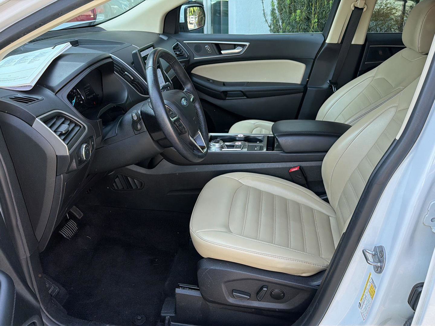 Certified 2024 Ford Edge SEL AWD/4WD image 9