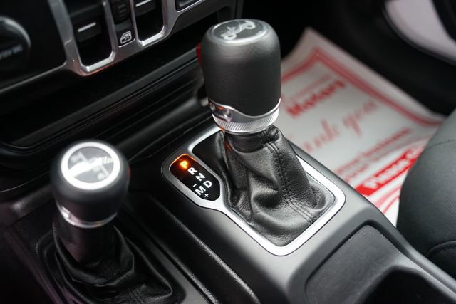 Used 2018 Jeep Wrangler Unlimited Sport S AWD/4WD image 15