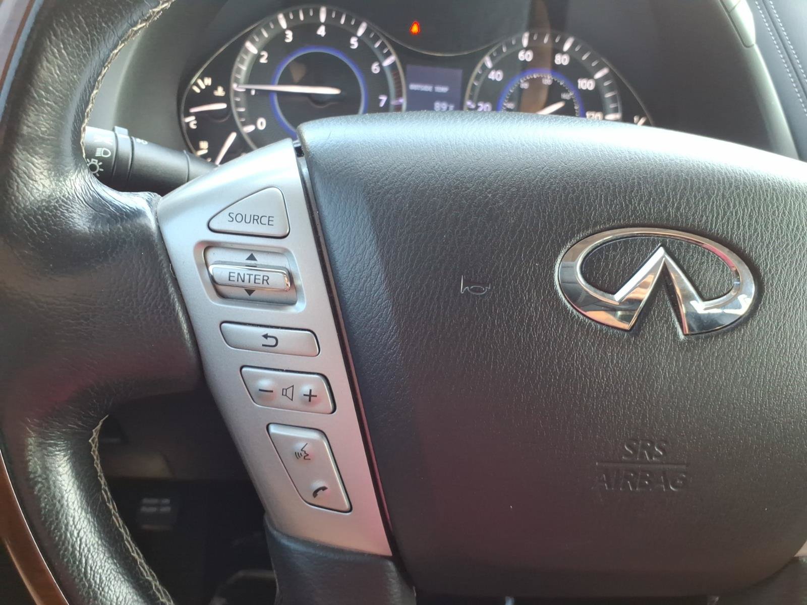 Used 2019 INFINITI QX80 Luxe w/ All-Season Package AWD/4WD image 18