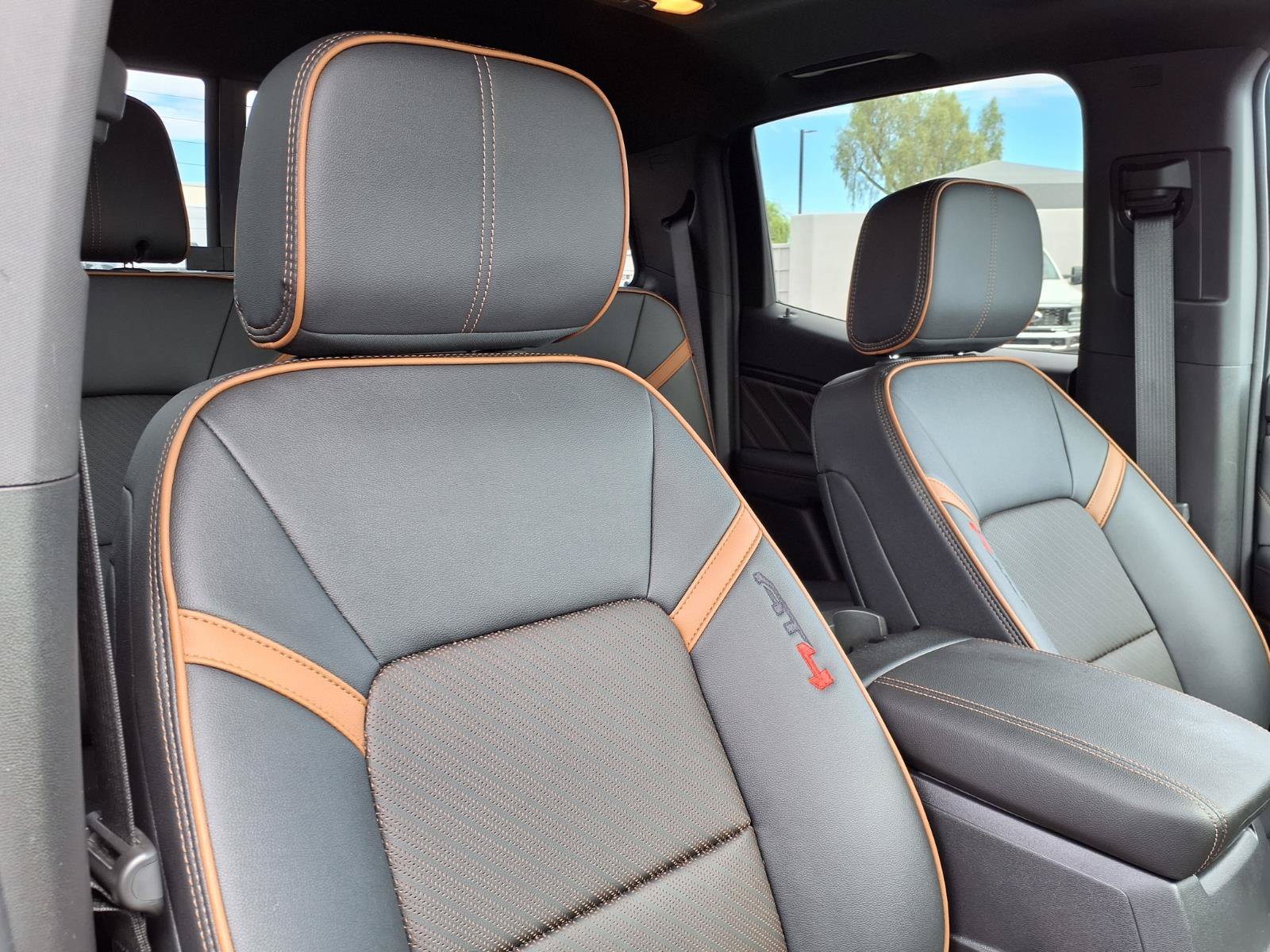 Used 2026 GMC Canyon AT4 w/ Technology Plus Package AWD/4WD image 12
