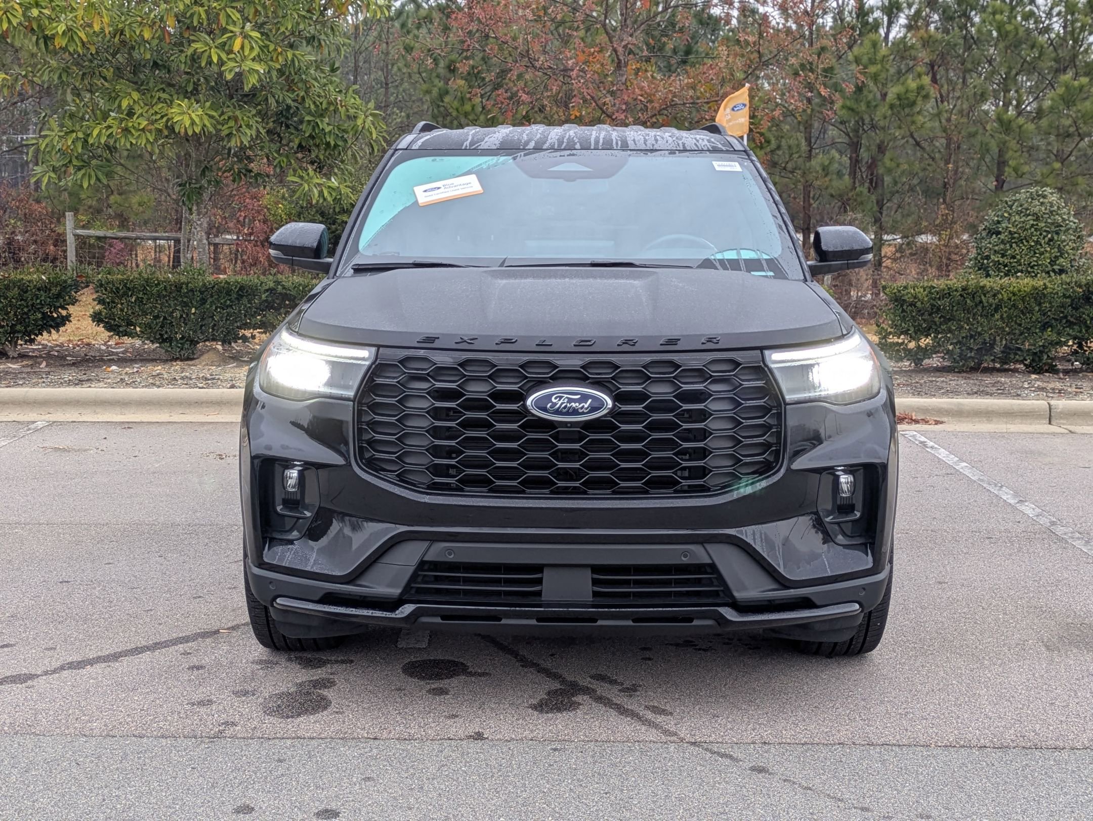 Certified 2025 Ford Explorer ST-Line w/ Premium Package image 9