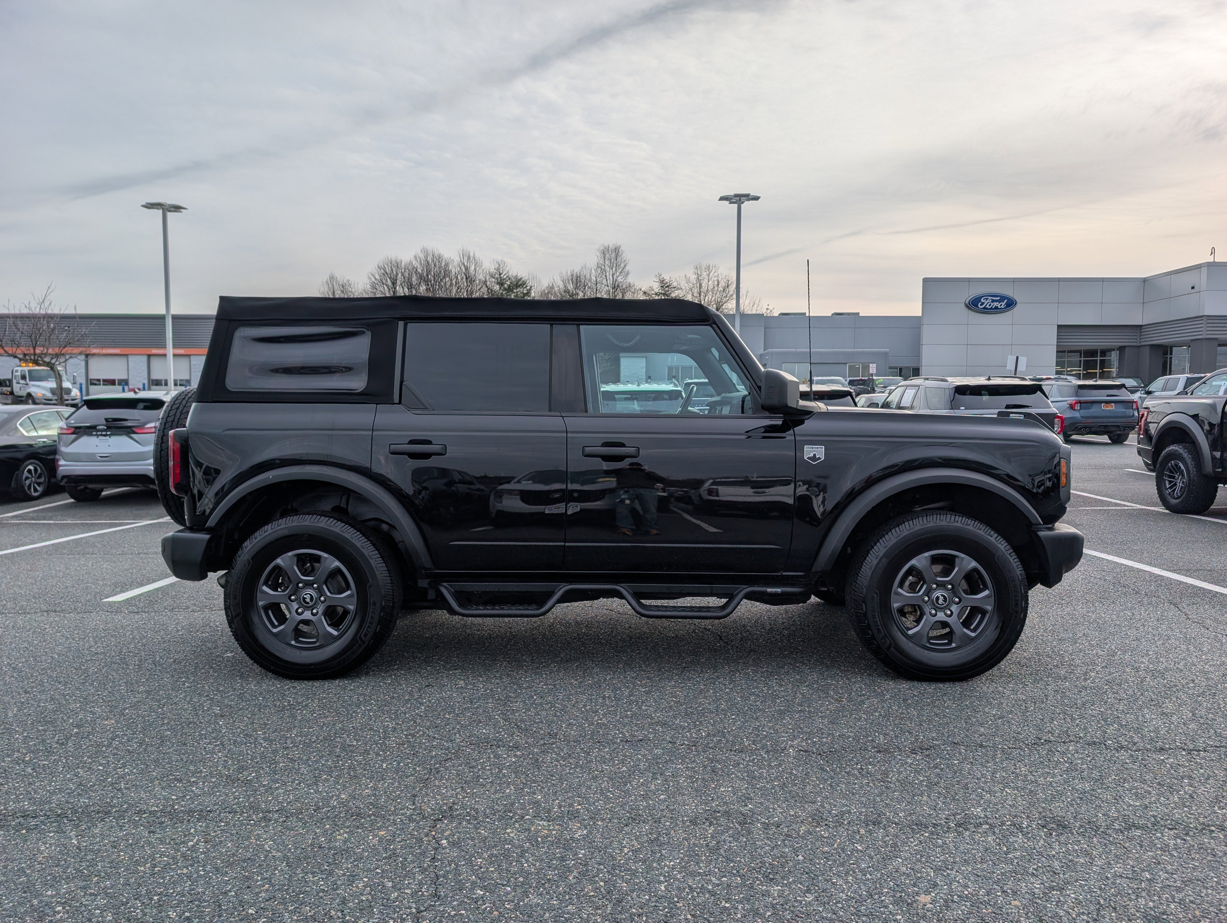 Certified 2022 Ford Bronco Big Bend image 2