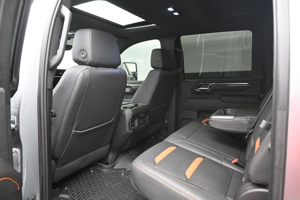 Used 2024 GMC Sierra 2500 AT4 w/ AT4 Premium Plus Package AWD/4WD image 25