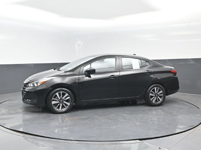 Used 2024 Nissan Versa SV FWD image 4