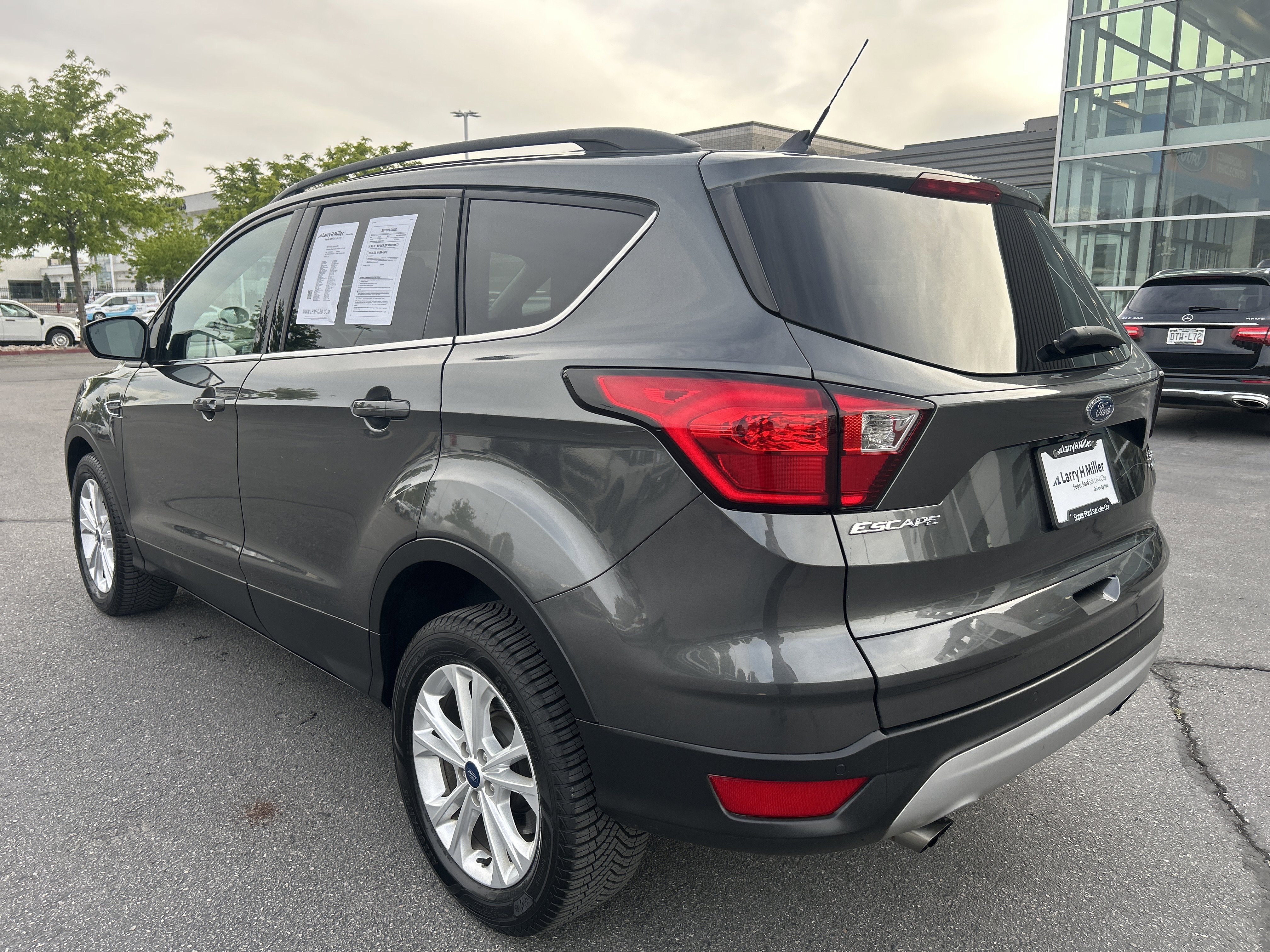 Certified 2019 Ford Escape SEL AWD/4WD image 4