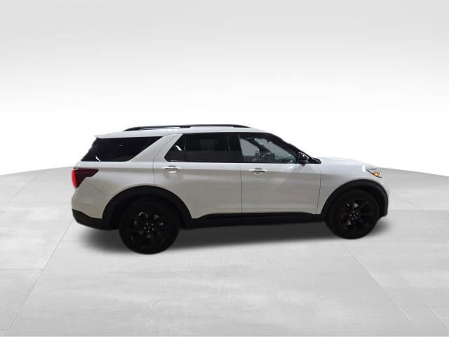Certified 2022 Ford Explorer ST w/ Equipment Group 401A image 2