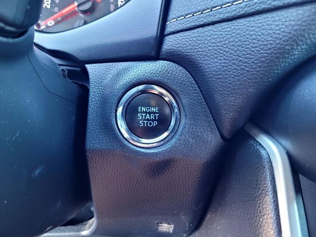 Used 2020 Toyota RAV4 XLE w/ All Weather Liner Package FWD image 19