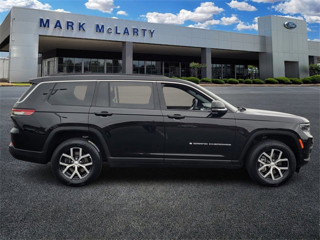 Used 2024 Jeep Grand Cherokee L Limited w/ Luxury Tech Group II image 6