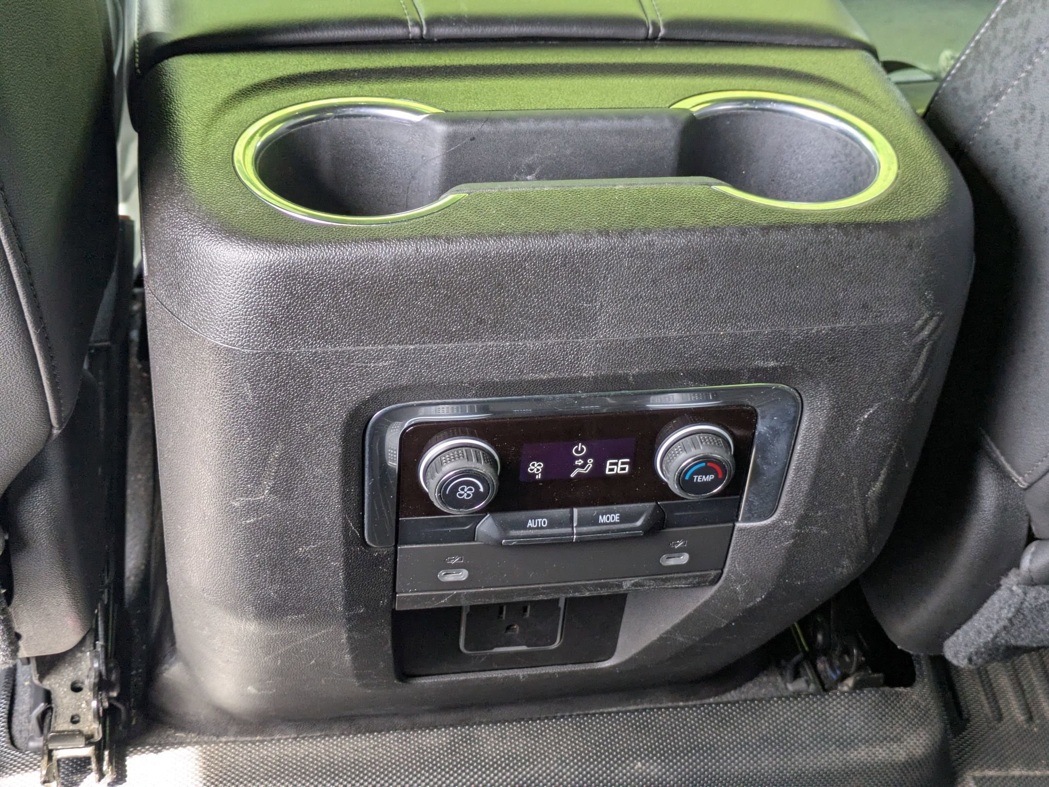 Used 2021 Chevrolet Tahoe LT image 30