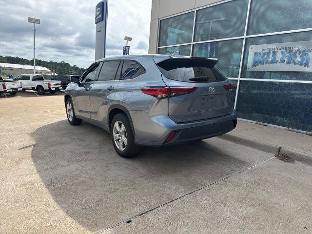 Used 2020 Toyota Highlander LE FWD image 5