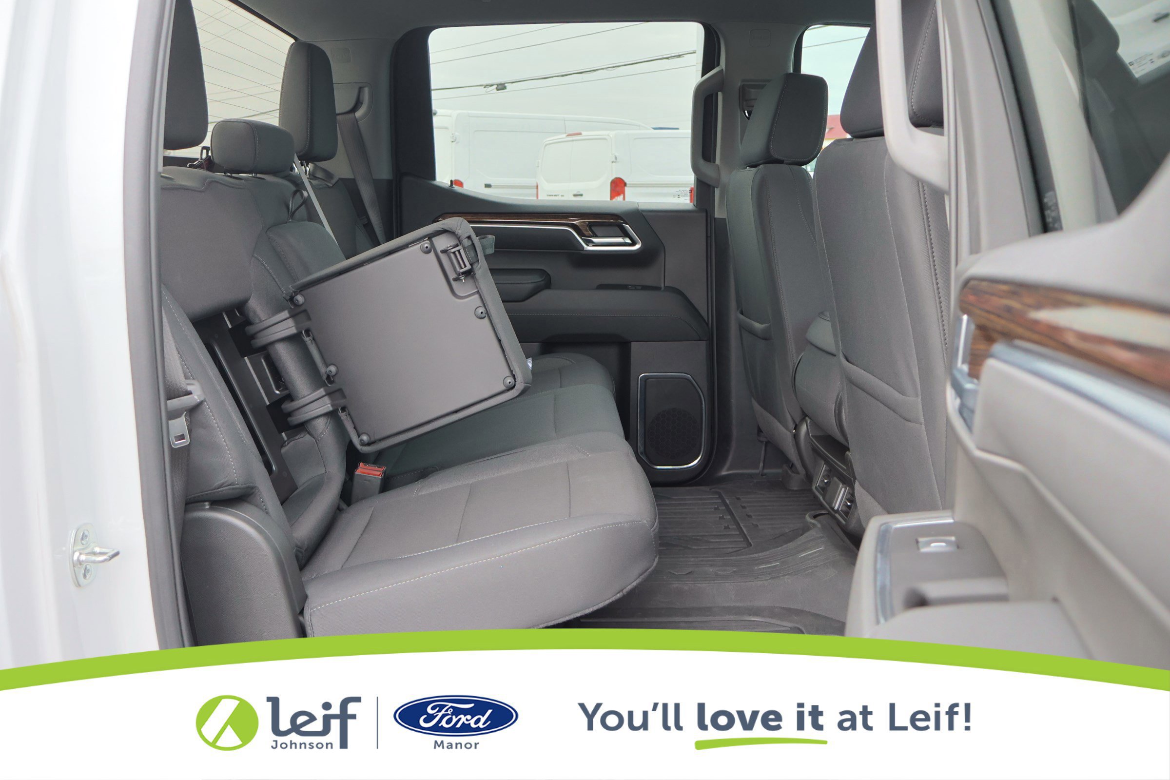 Used 2025 GMC Sierra 1500 Elevation image 34