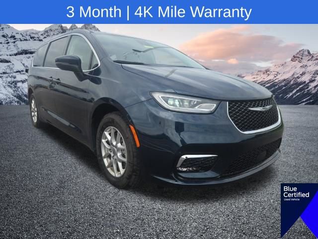 Used 2023 Chrysler Pacifica Touring-L FWD image 1