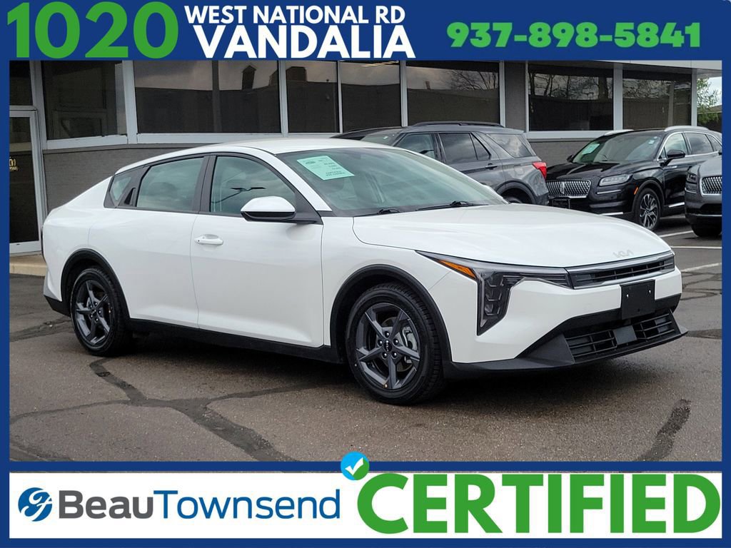 Used 2025 Kia K4 LXS image 7