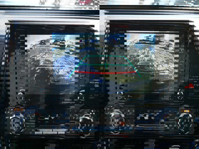 Used 2022 Toyota Highlander XLE image 31