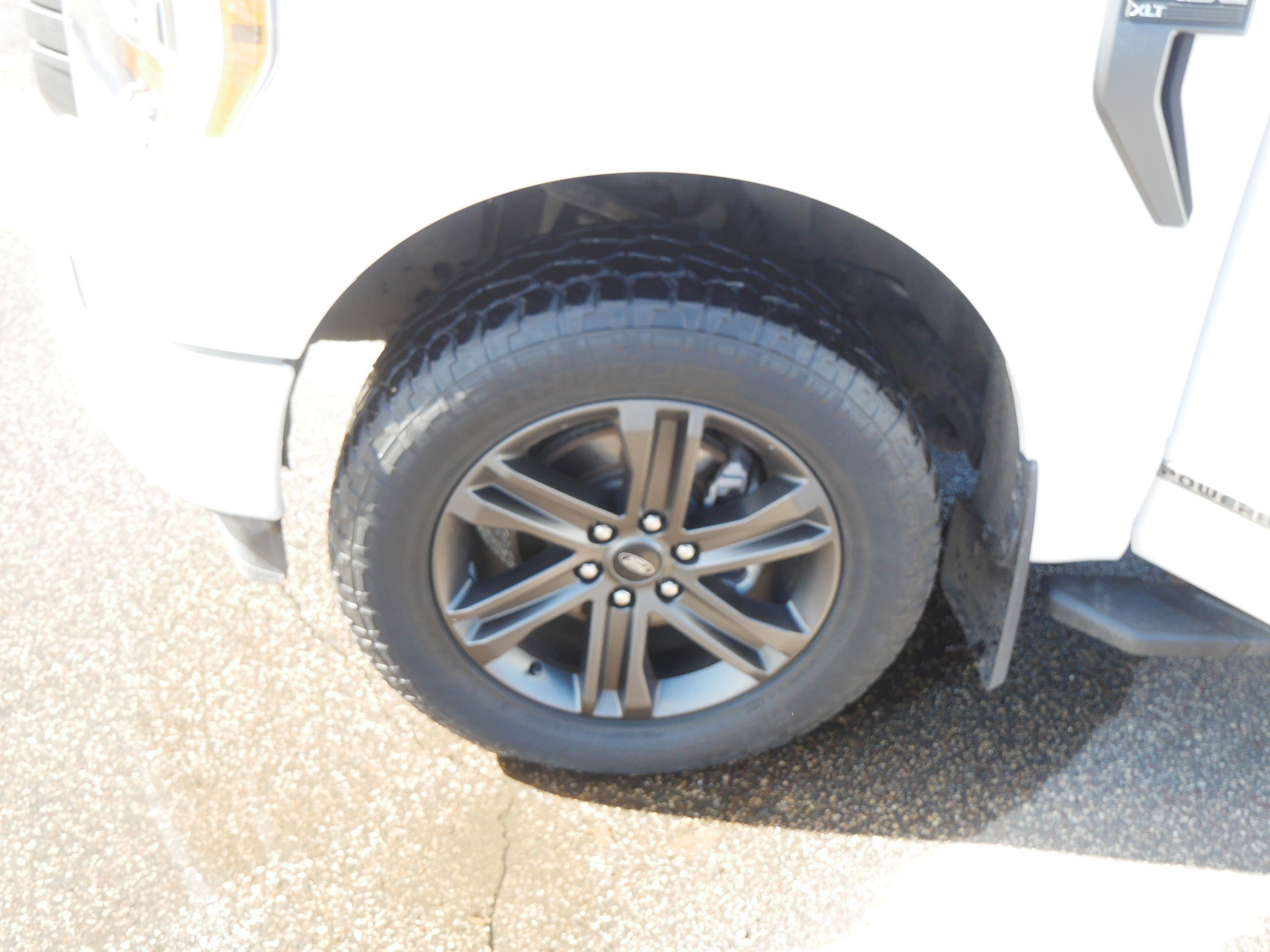 Certified 2021 Ford F150 XLT w/ Equipment Group 302A High image 15